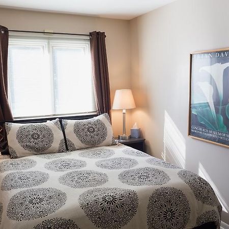 Huron River Guest House 앤아버 외부 사진